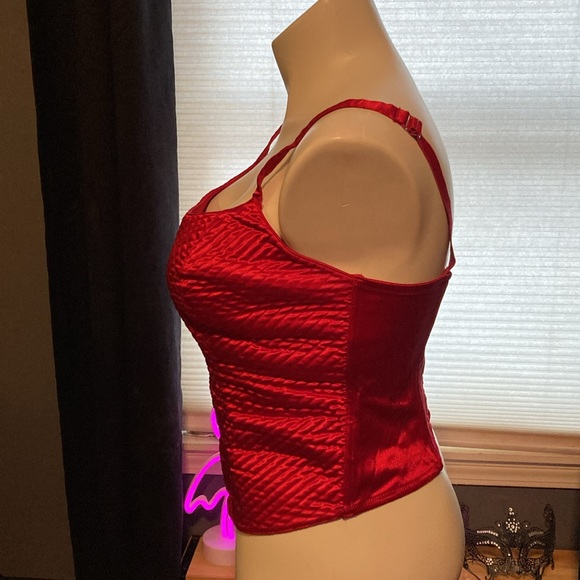 Cacique quilted red cropped bustier with adjustable straps size 22/24 - Picture 3 of 6